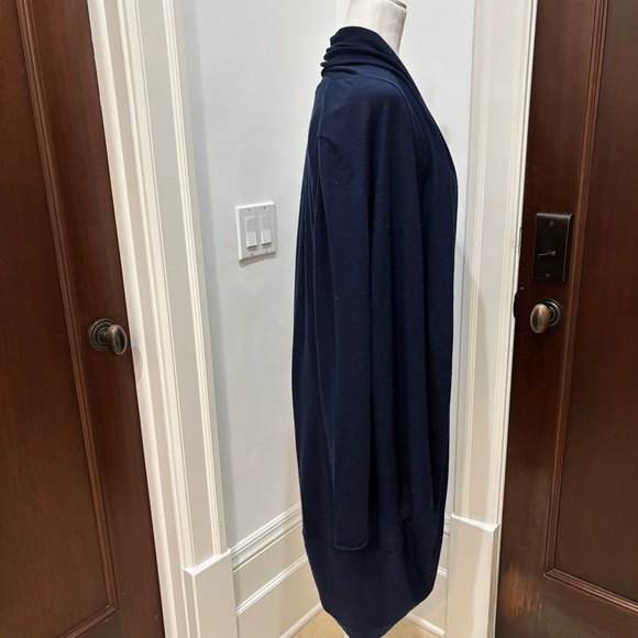 ALICE + OLIVIA cashmere cocoon midi sweater round bottom design great condition - Picture 3 of 8